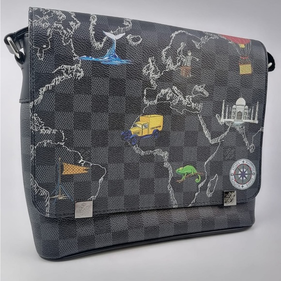 Louis Vuitton LTD Ed World Map District PM Damier Graphite Messenger Bag black - Picture 3 of 8